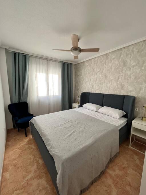 Cozy Apartment 5 Mins To Beach Торрев'єха Екстер'єр фото