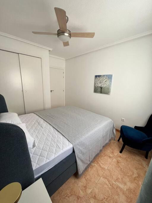 Cozy Apartment 5 Mins To Beach Торрев'єха Екстер'єр фото